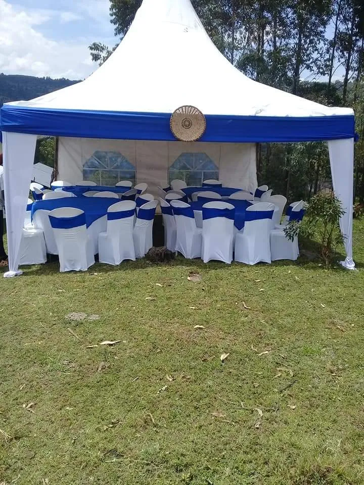 50 Sitter Tent 17x17ft - Draped